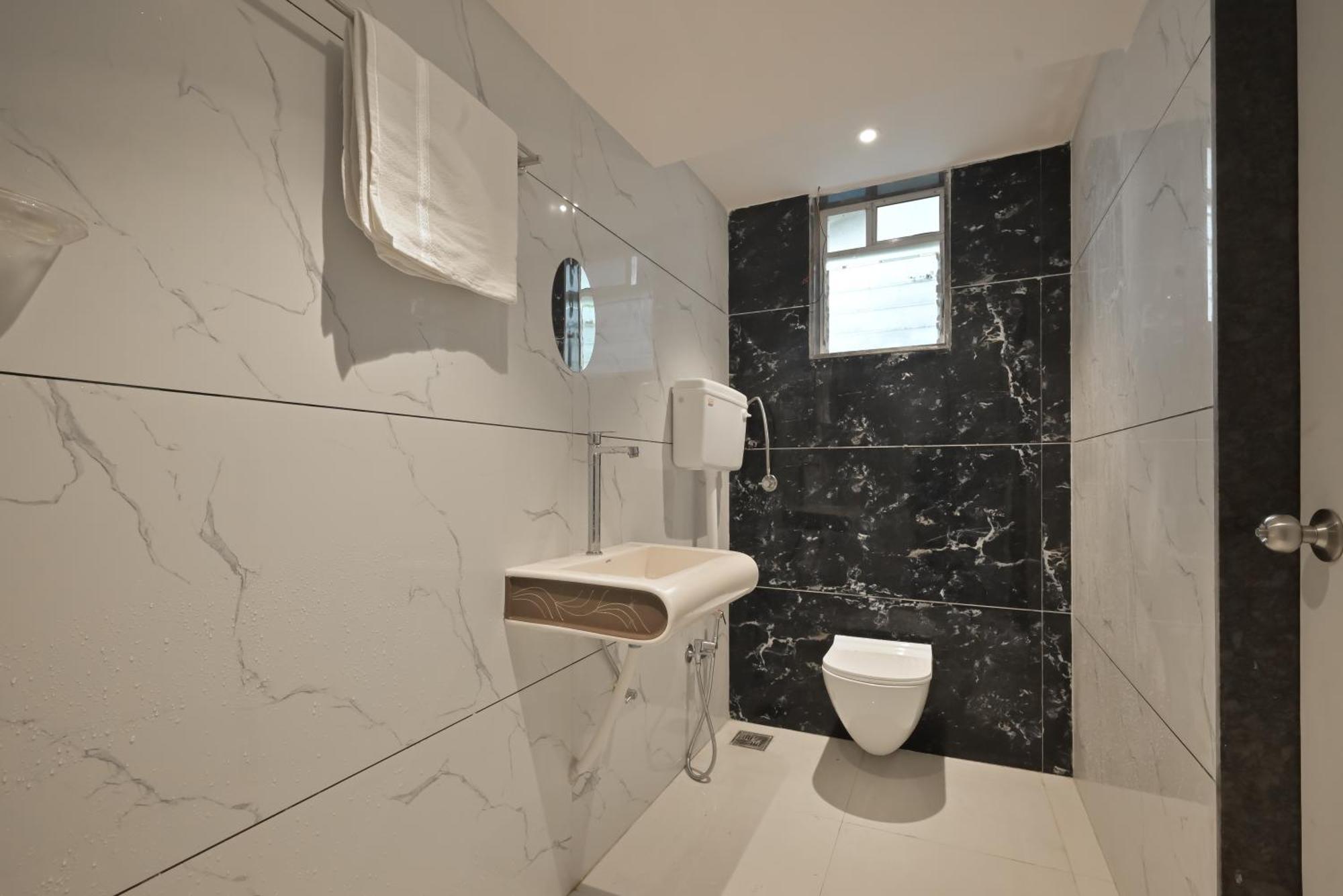 Empyrean Stay Ll 3Bhk Ll Marshall Villa Ll Large Pool Ll Ac Ll 罗纳瓦拉 外观 照片